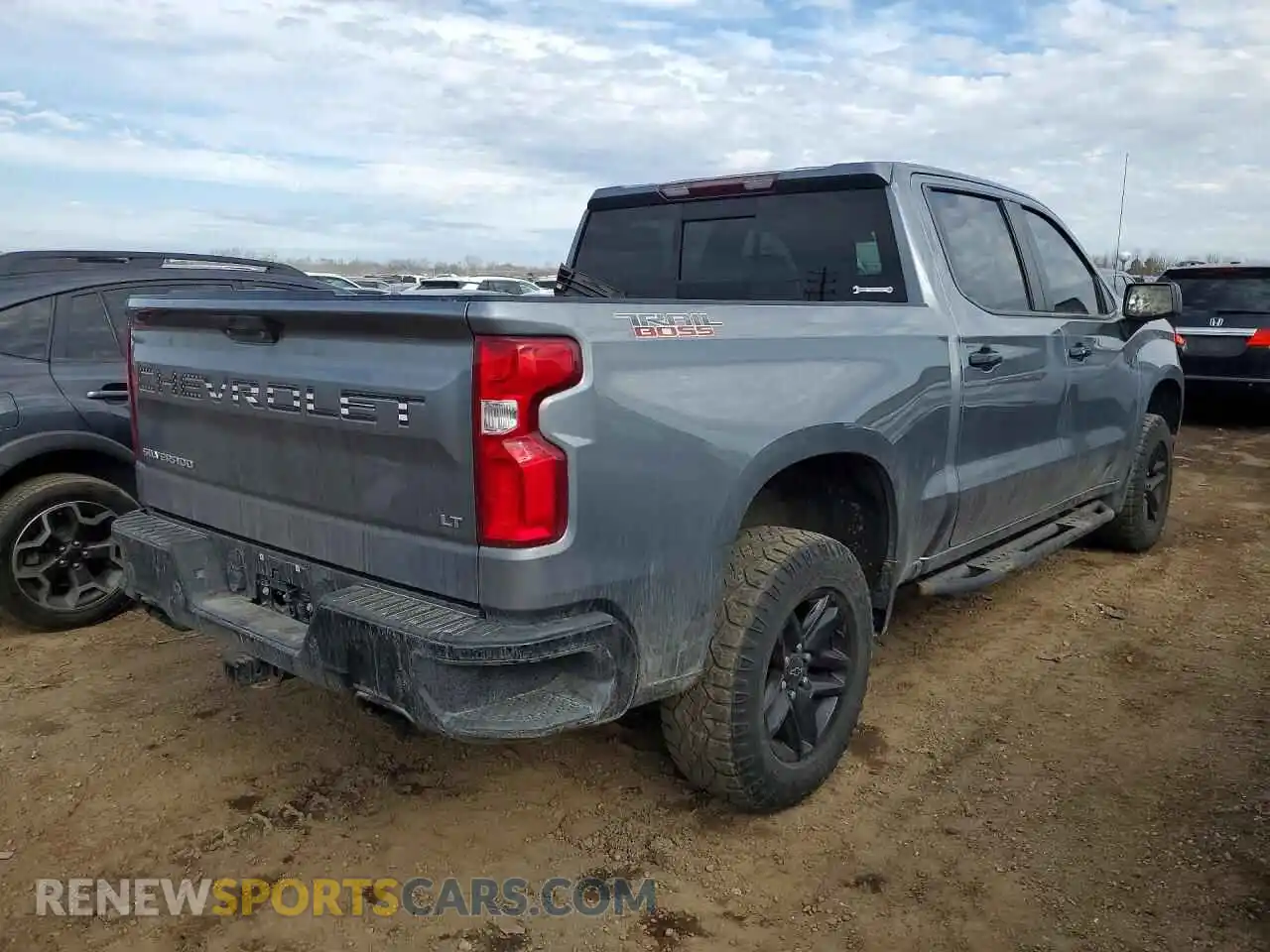 3 Photograph of a damaged car 1GCPYFED7MZ231372 CHEVROLET SILVERADO 2021