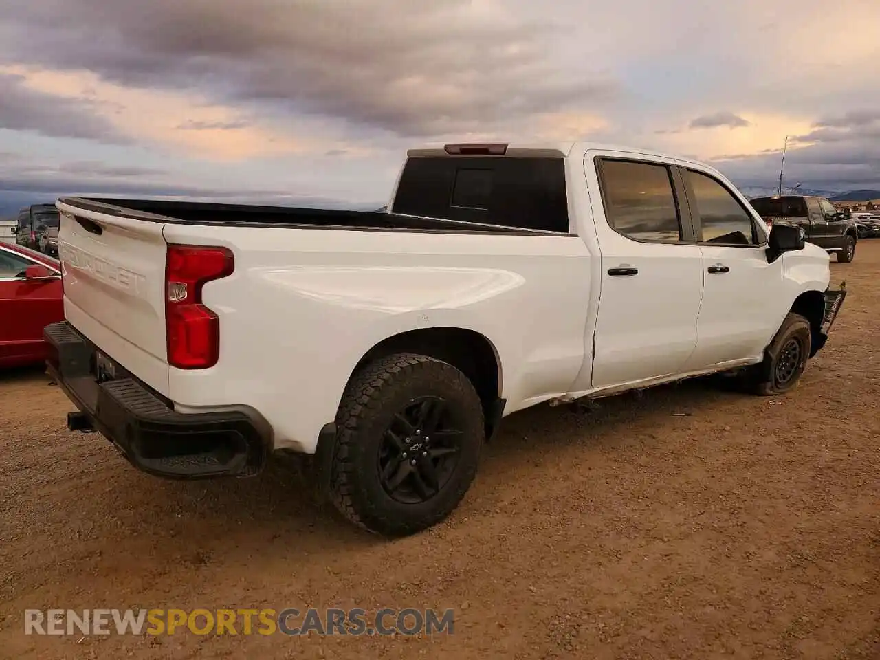 3 Photograph of a damaged car 1GCPYFEL1MZ268229 CHEVROLET SILVERADO 2021