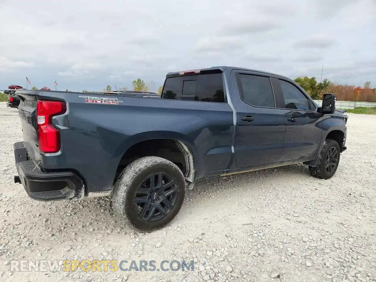 3 Photograph of a damaged car 1GCPYFEL6MZ153593 CHEVROLET SILVERADO 2021