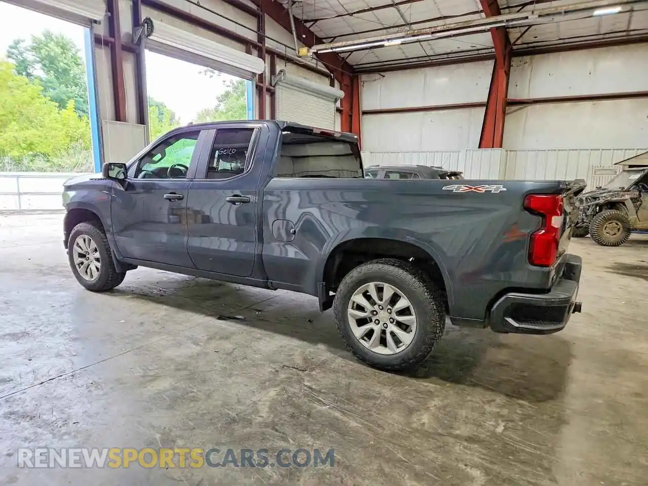 2 Photograph of a damaged car 1GCRYBEK2MZ369126 CHEVROLET SILVERADO 2021