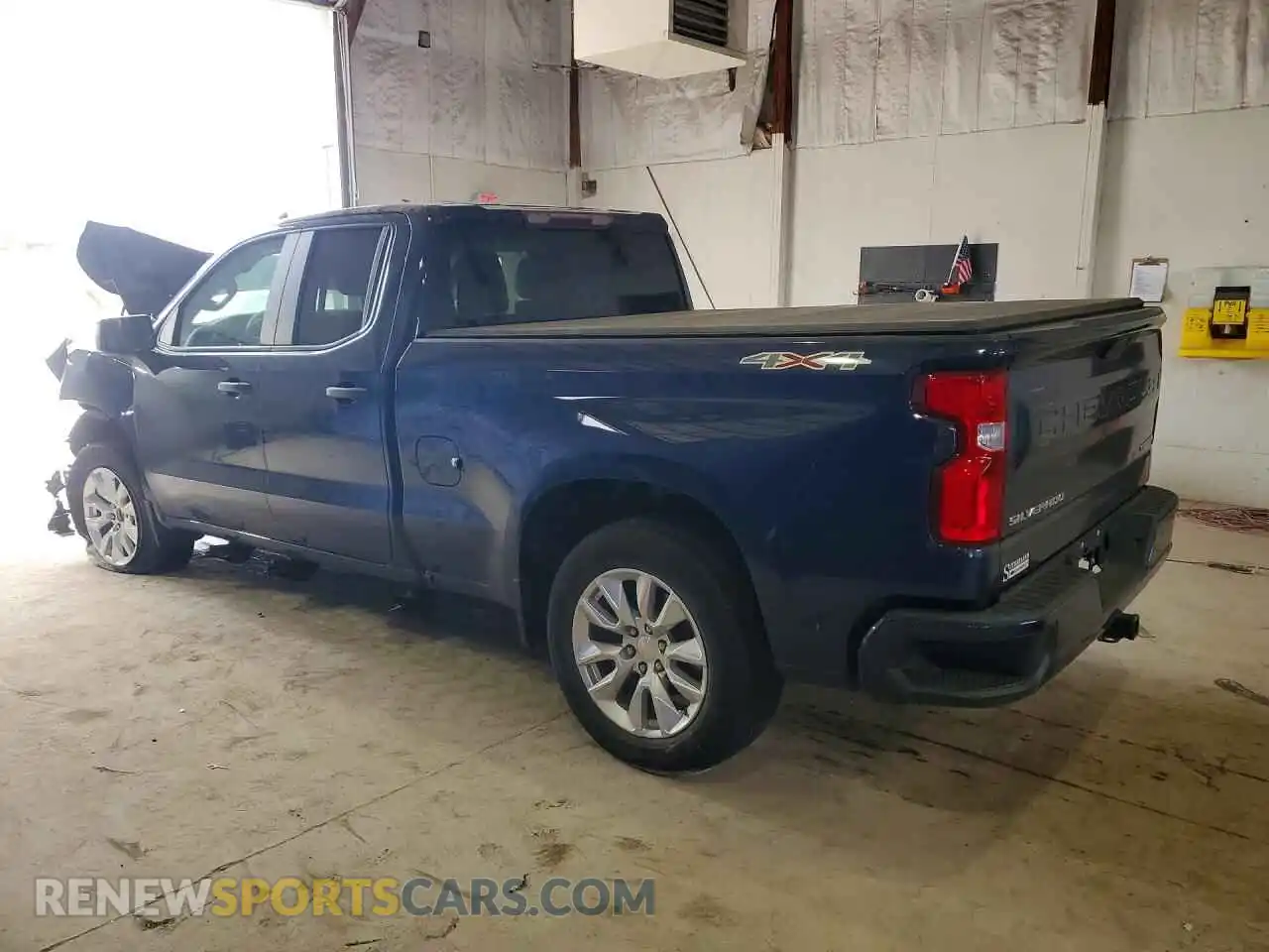 2 fotografías del automóvil dañado 1GCRYBEK4MZ342736 CHEVROLET SILVERADO 2021