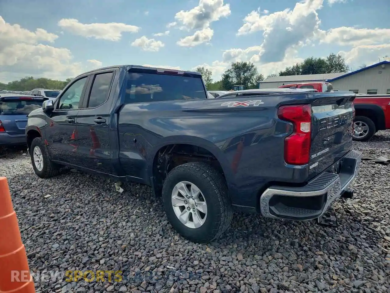 2 Photograph of a damaged car 1GCRYDEDXMZ354760 CHEVROLET SILVERADO 2021