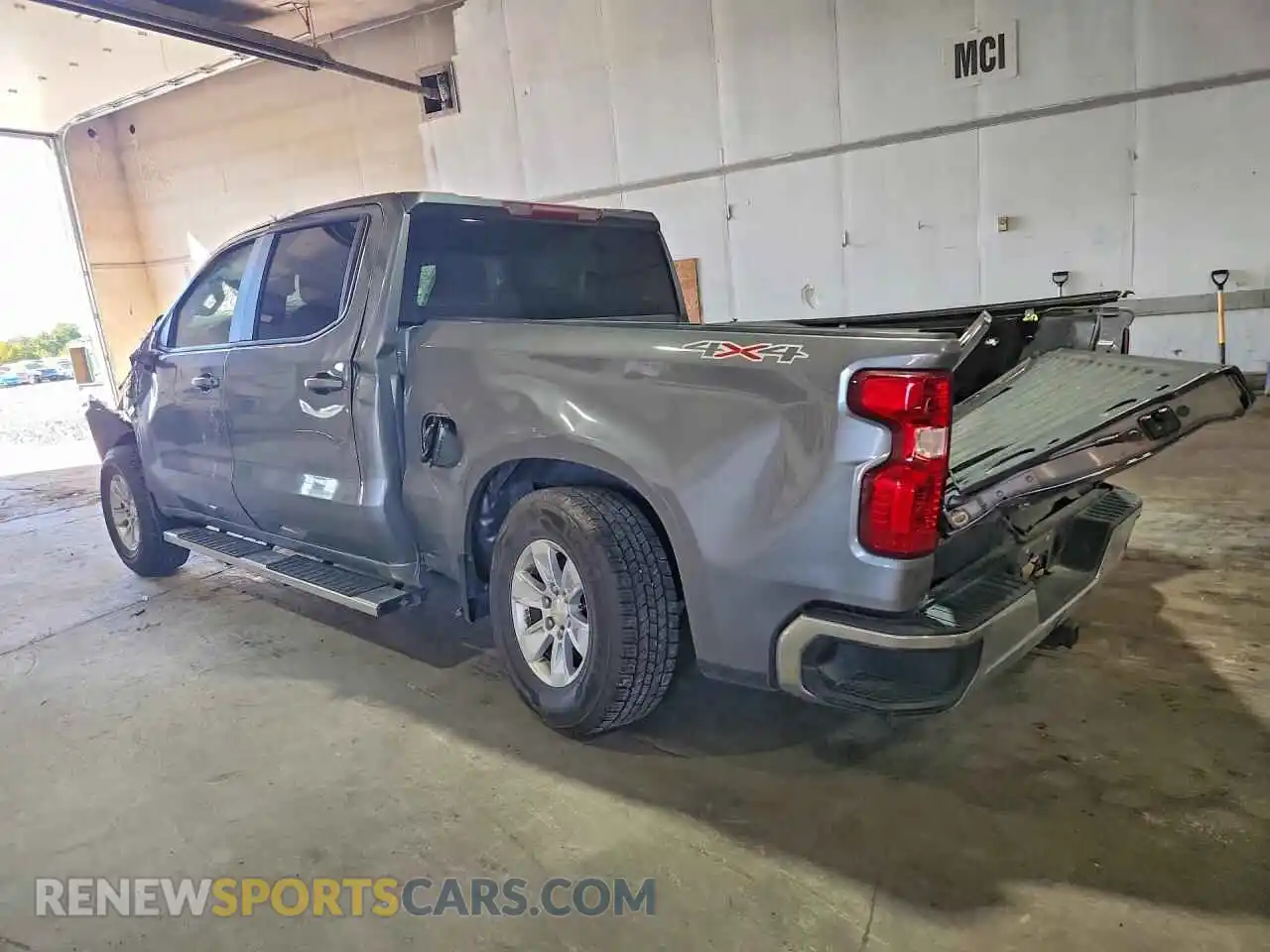 2 Photograph of a damaged car 1GCUYDED6MZ190580 CHEVROLET SILVERADO 2021