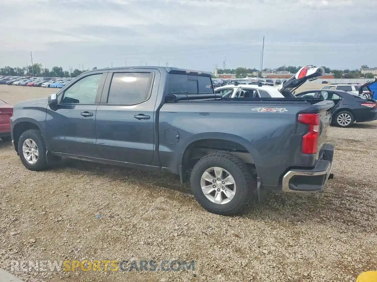 2 Photograph of a damaged car 1GCUYDED7MZ204745 CHEVROLET SILVERADO 2021