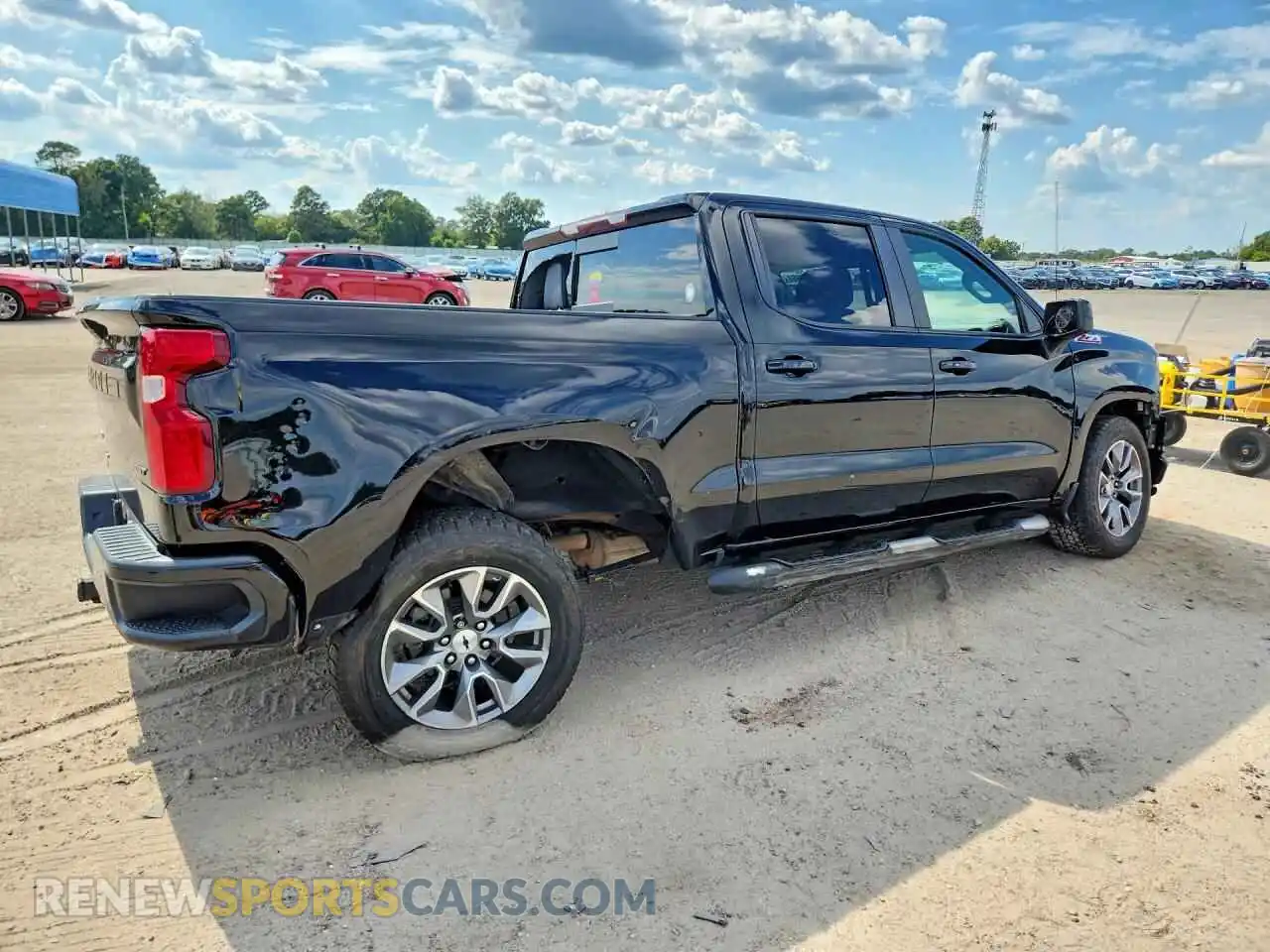 3 Photograph of a damaged car 1GCUYEED2MZ147652 CHEVROLET SILVERADO 2021