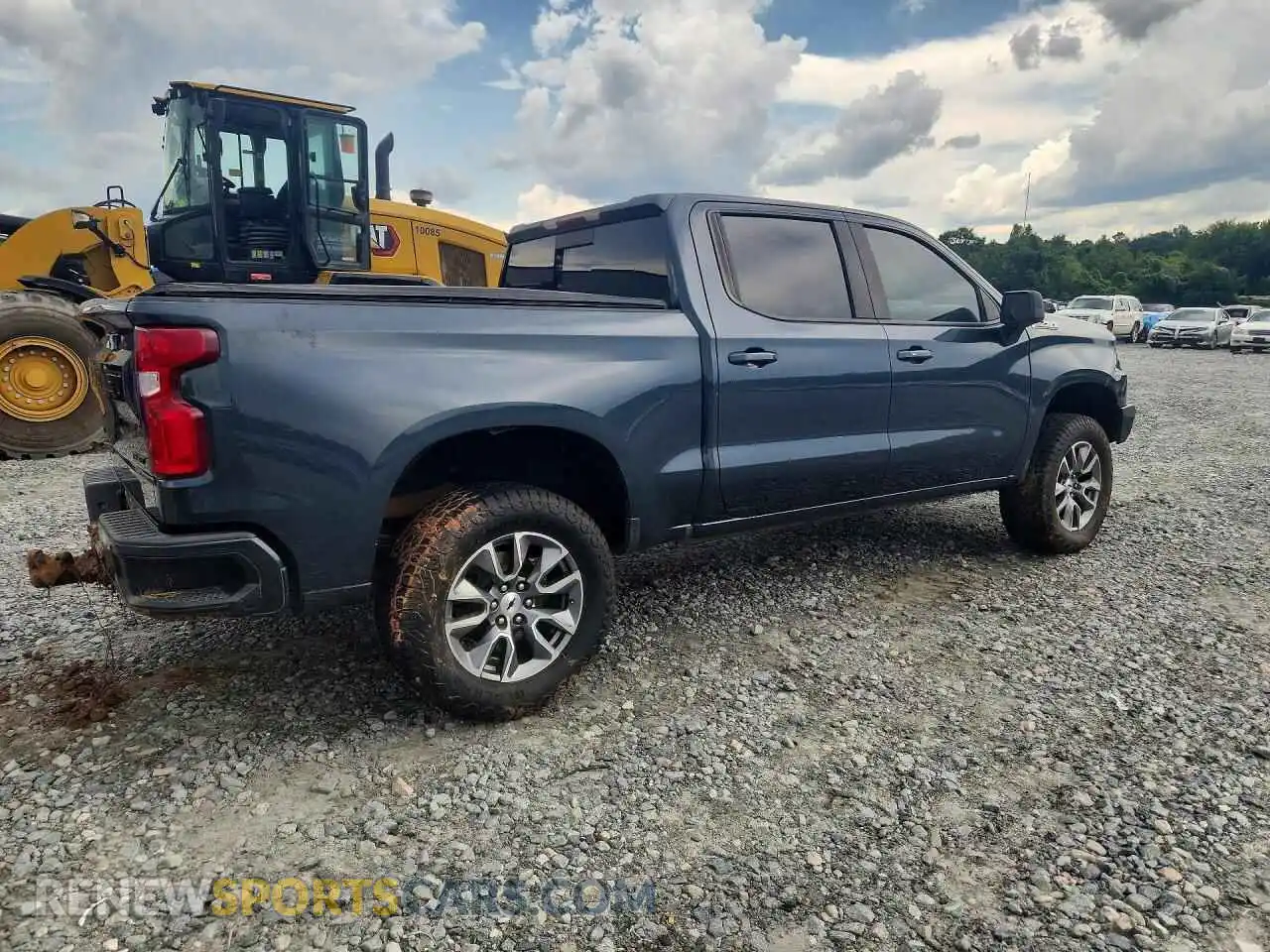 3 Photograph of a damaged car 1GCUYEED5MZ274749 CHEVROLET SILVERADO 2021