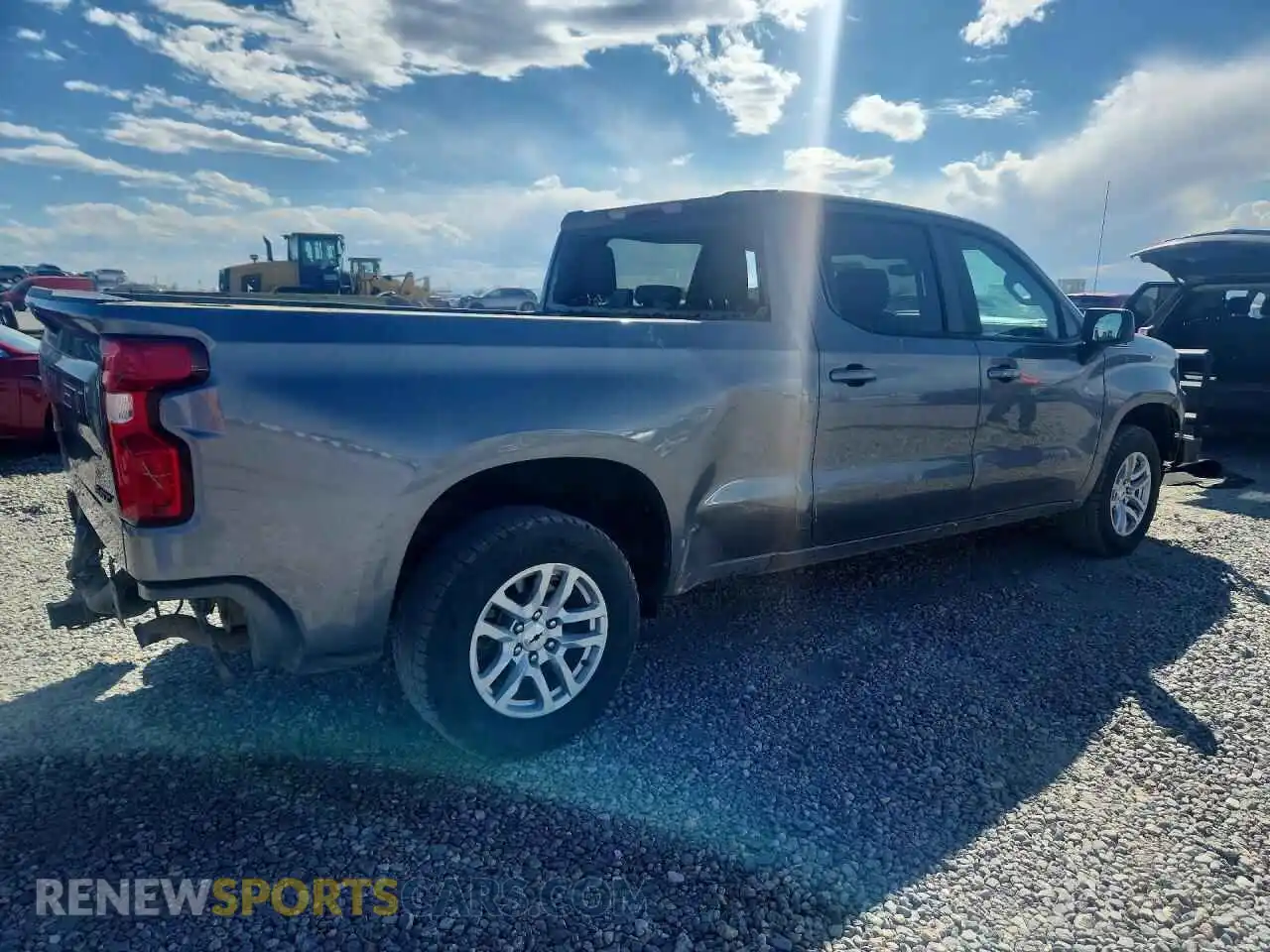 3 Фотография поврежденного автомобиля 1GCUYEED6MZ352035 CHEVROLET SILVERADO 2021