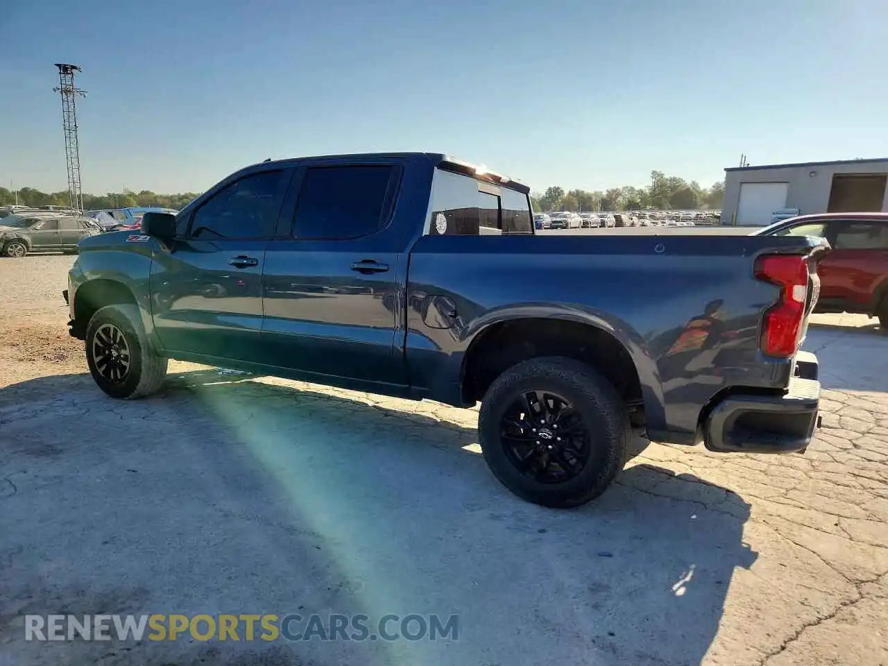 2 Photograph of a damaged car 1GCUYEED9MZ309390 CHEVROLET SILVERADO 2021