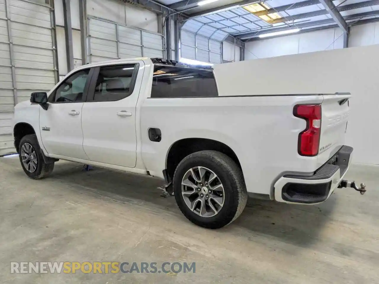 2 Photograph of a damaged car 1GCUYEEDXMZ448959 CHEVROLET SILVERADO 2021