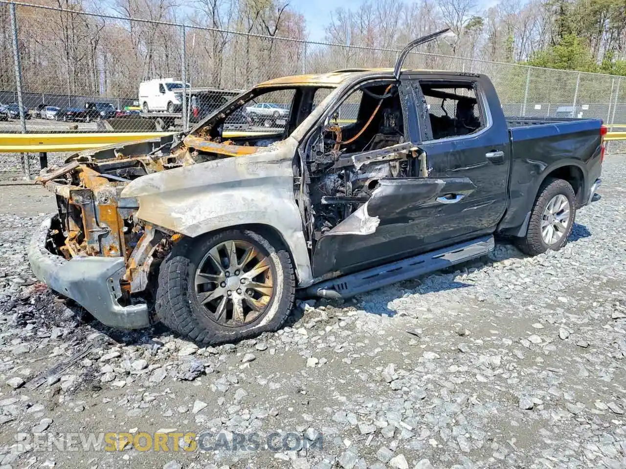 1 Photograph of a damaged car 1GCUYGEDXMZ223016 CHEVROLET SILVERADO 2021