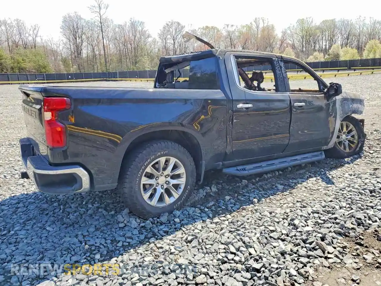 3 Photograph of a damaged car 1GCUYGEDXMZ223016 CHEVROLET SILVERADO 2021