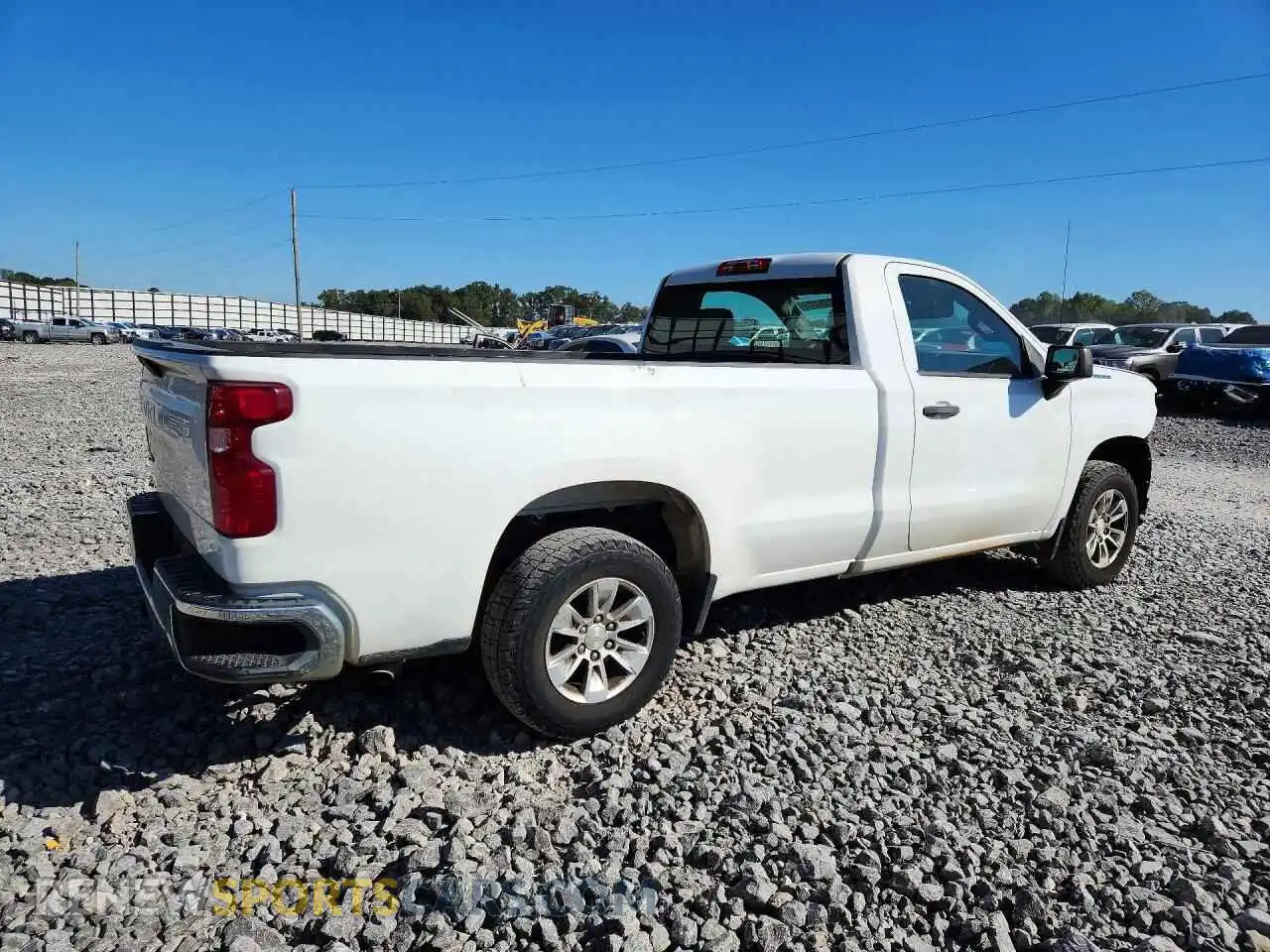 3 Photograph of a damaged car 3GCNWAEF1MG252624 CHEVROLET SILVERADO 2021