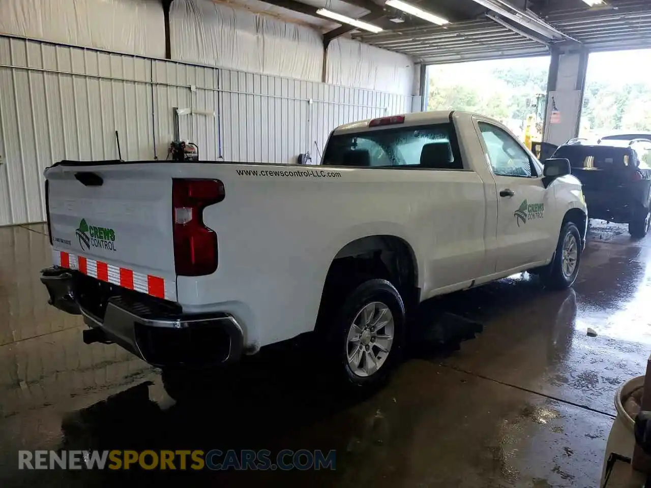 3 Photograph of a damaged car 3GCNWAEF8MG357287 CHEVROLET SILVERADO 2021