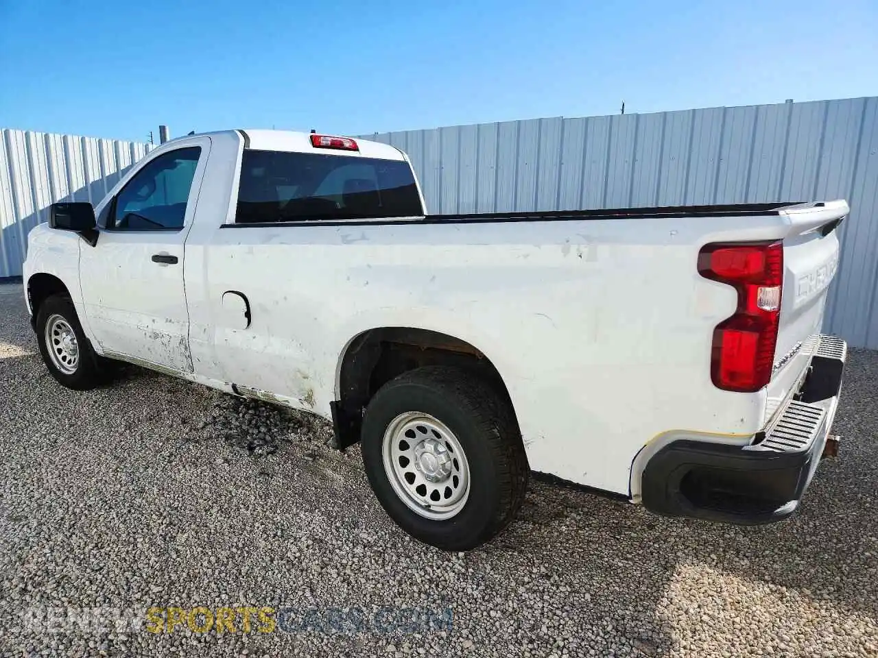 2 fotografías del automóvil dañado 3GCNWAEK2MG322208 CHEVROLET SILVERADO 2021