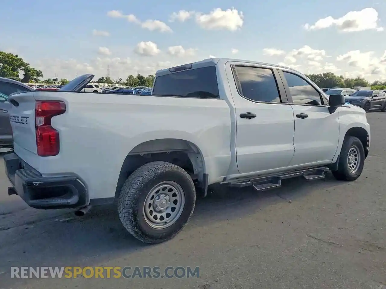 3 Photograph of a damaged car 3GCPWAEH0MG107228 CHEVROLET SILVERADO 2021
