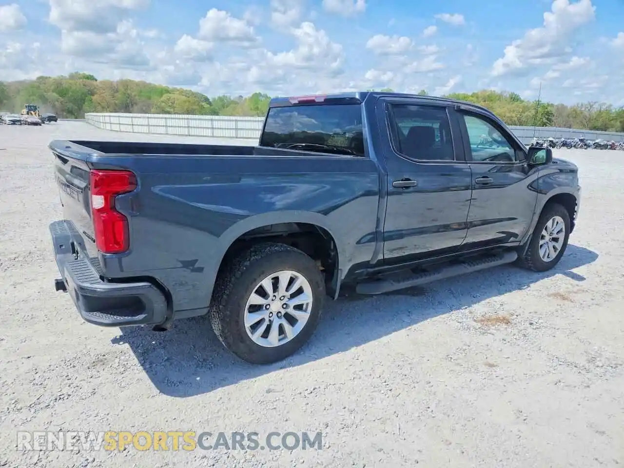 3 Photograph of a damaged car 3GCPWBEKXMG184559 CHEVROLET SILVERADO 2021