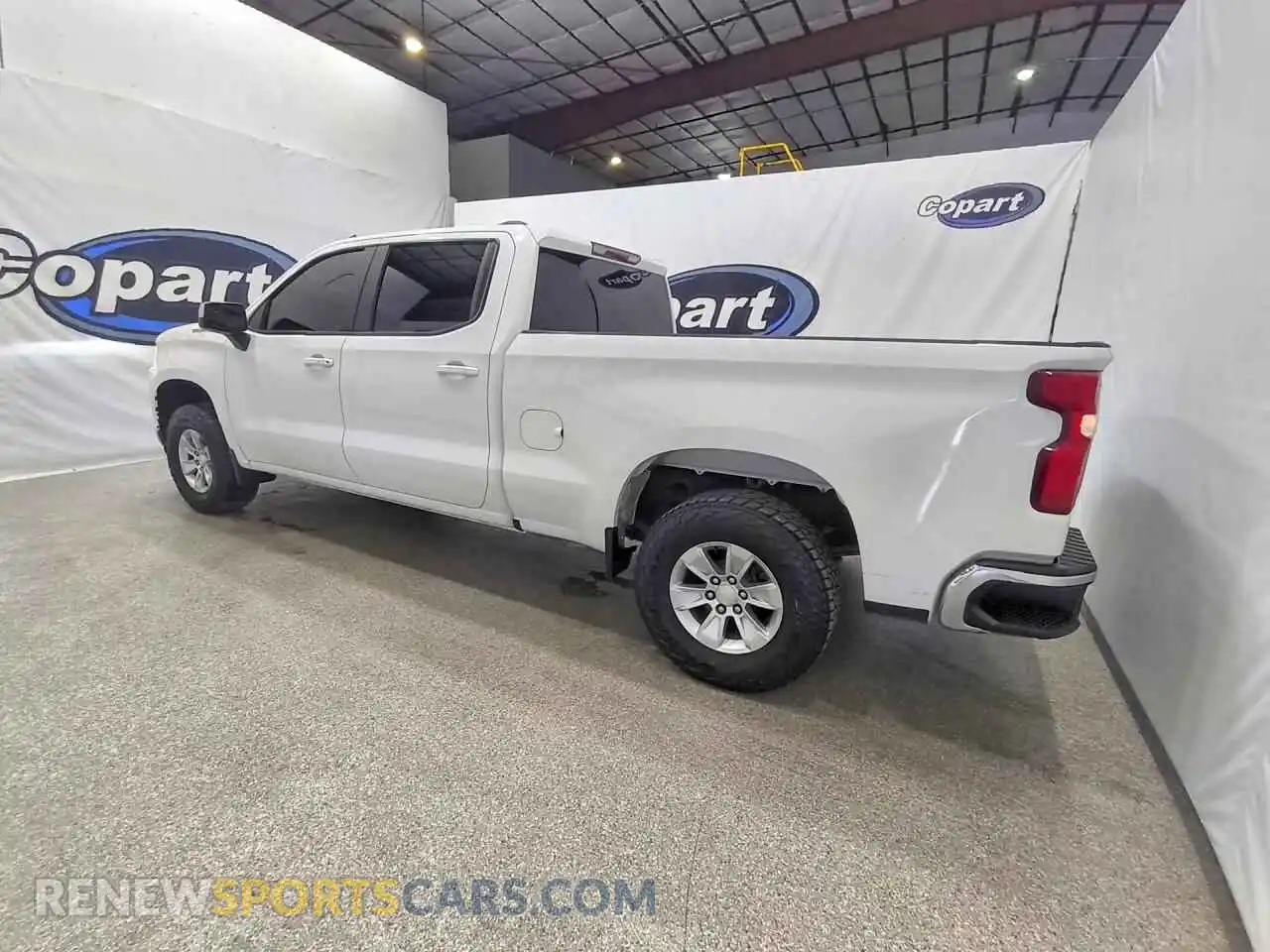 2 Photograph of a damaged car 3GCPWCED3MG420184 CHEVROLET SILVERADO 2021