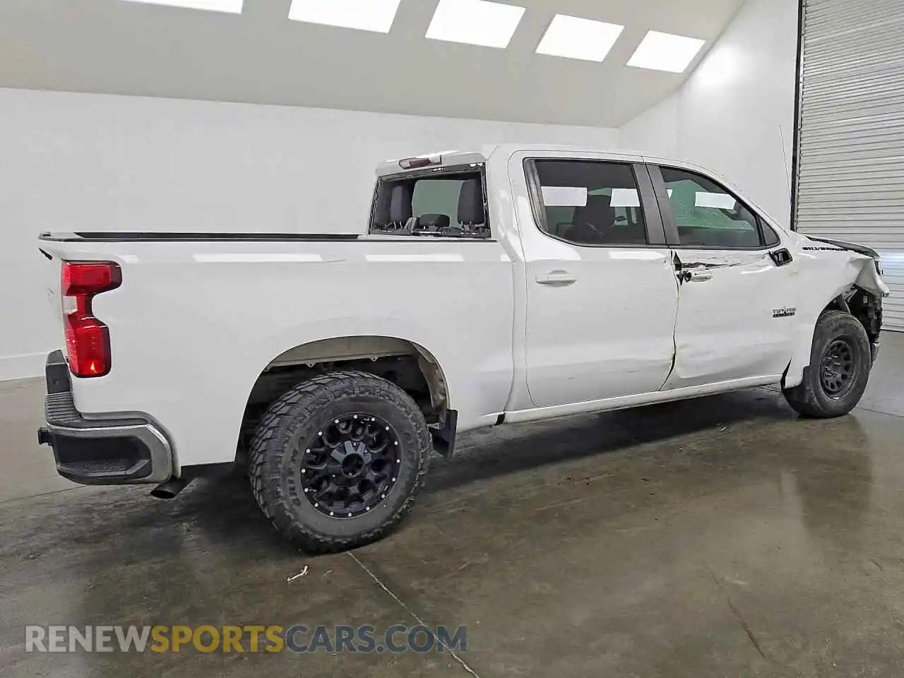 3 fotografías del automóvil dañado 3GCPWCEK3MG122913 CHEVROLET SILVERADO 2021