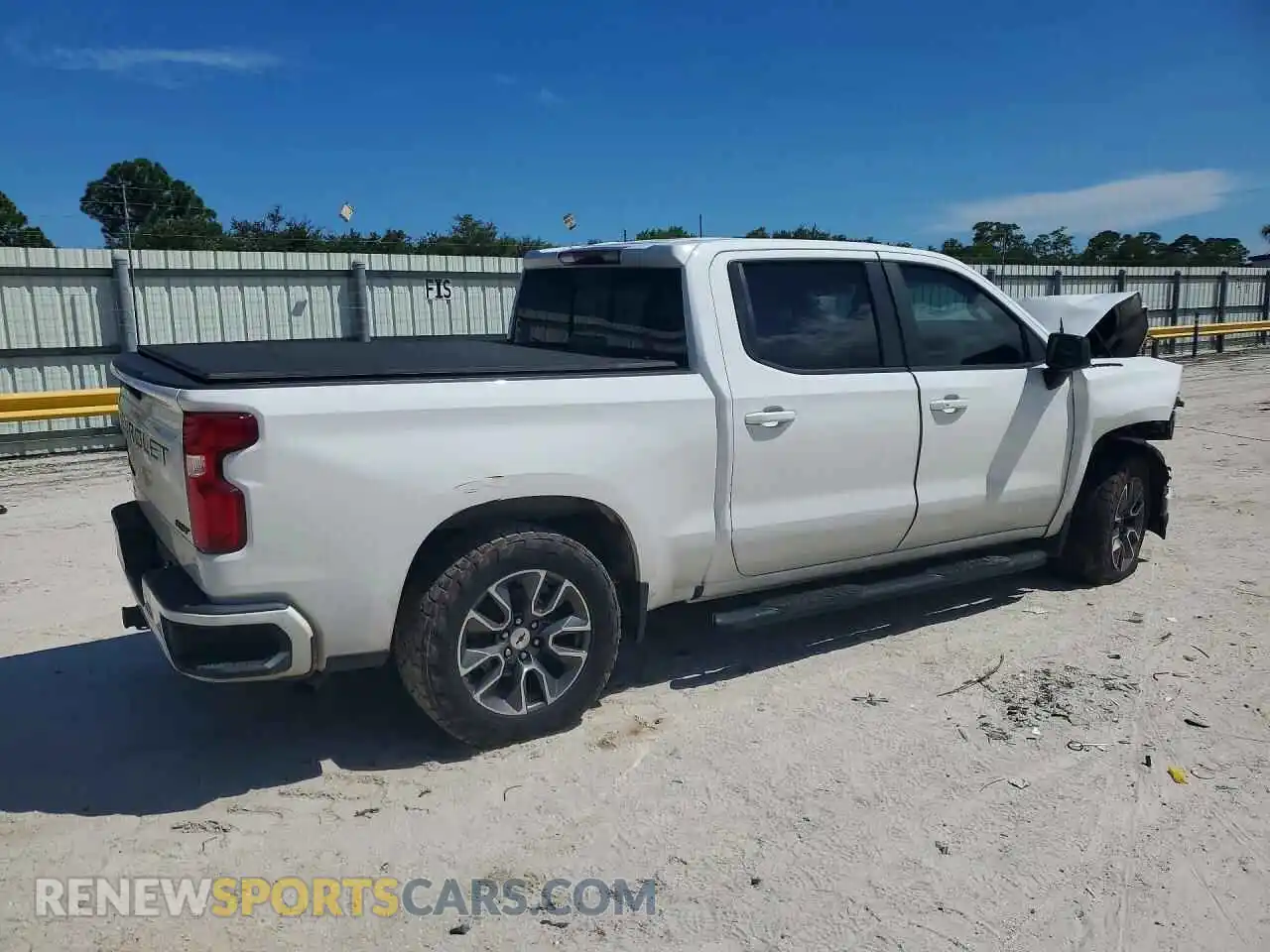 3 Photograph of a damaged car 3GCPWDED8MG196044 CHEVROLET SILVERADO 2021