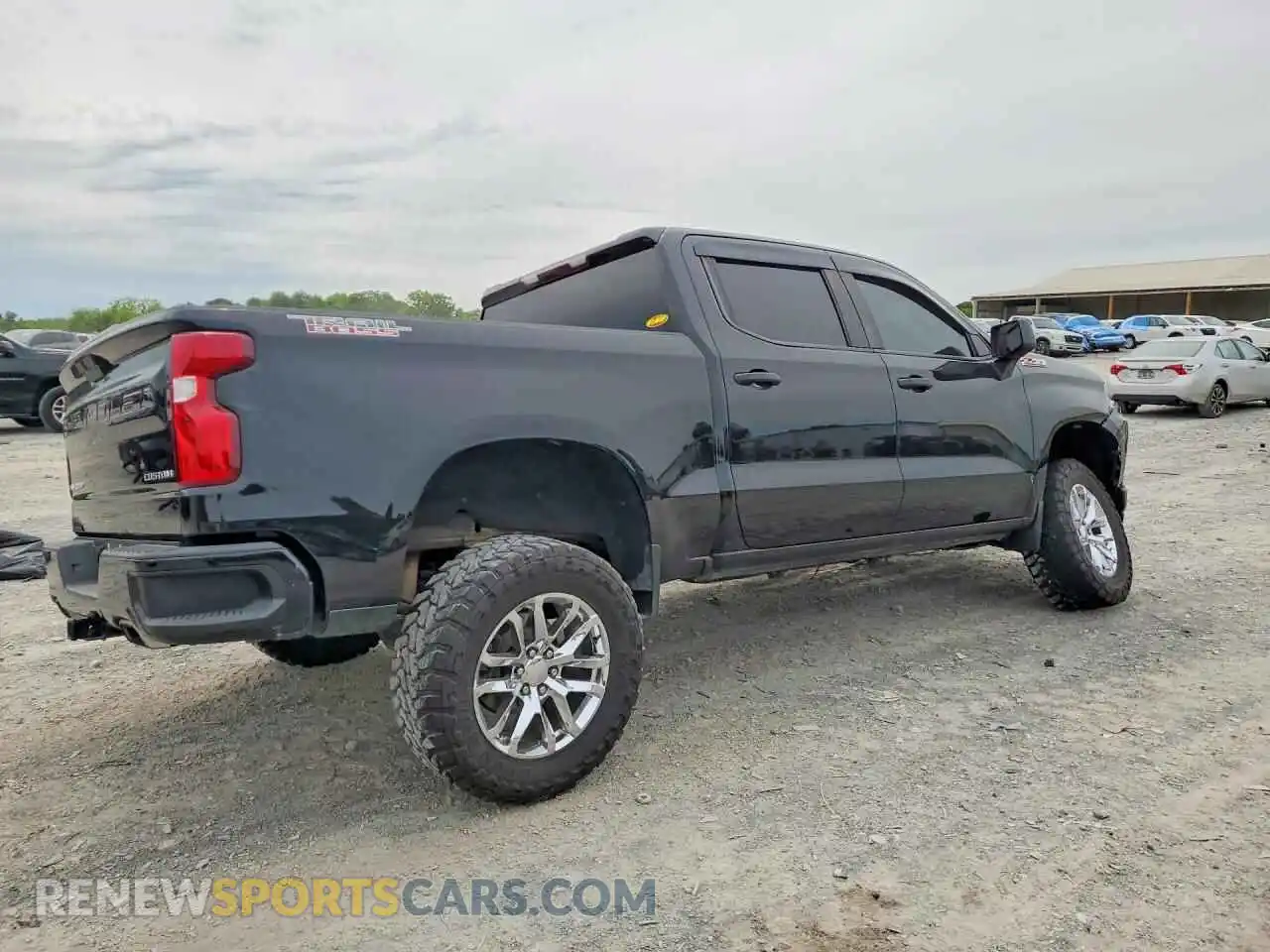 3 Photograph of a damaged car 3GCPYCEF8MG372628 CHEVROLET SILVERADO 2021
