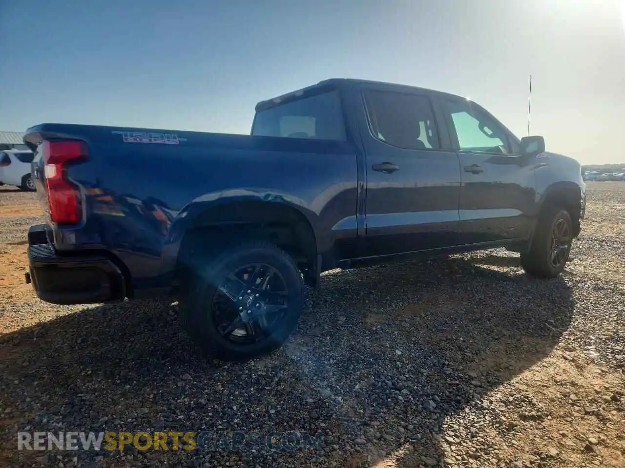 3 fotografías del automóvil dañado 3GCPYCEFXMG371710 CHEVROLET SILVERADO 2021