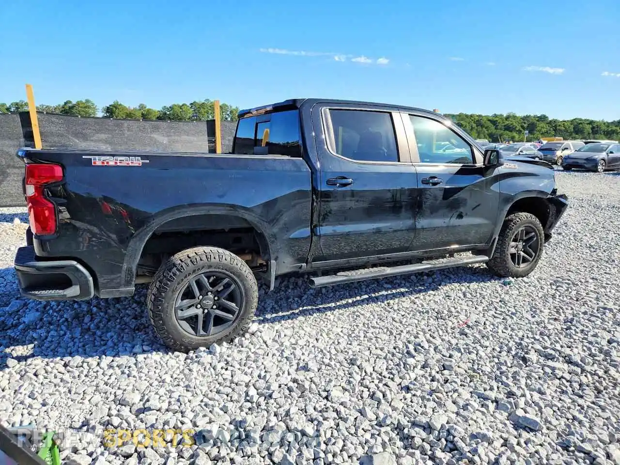 3 Photograph of a damaged car 3GCPYFED6MG249376 CHEVROLET SILVERADO 2021