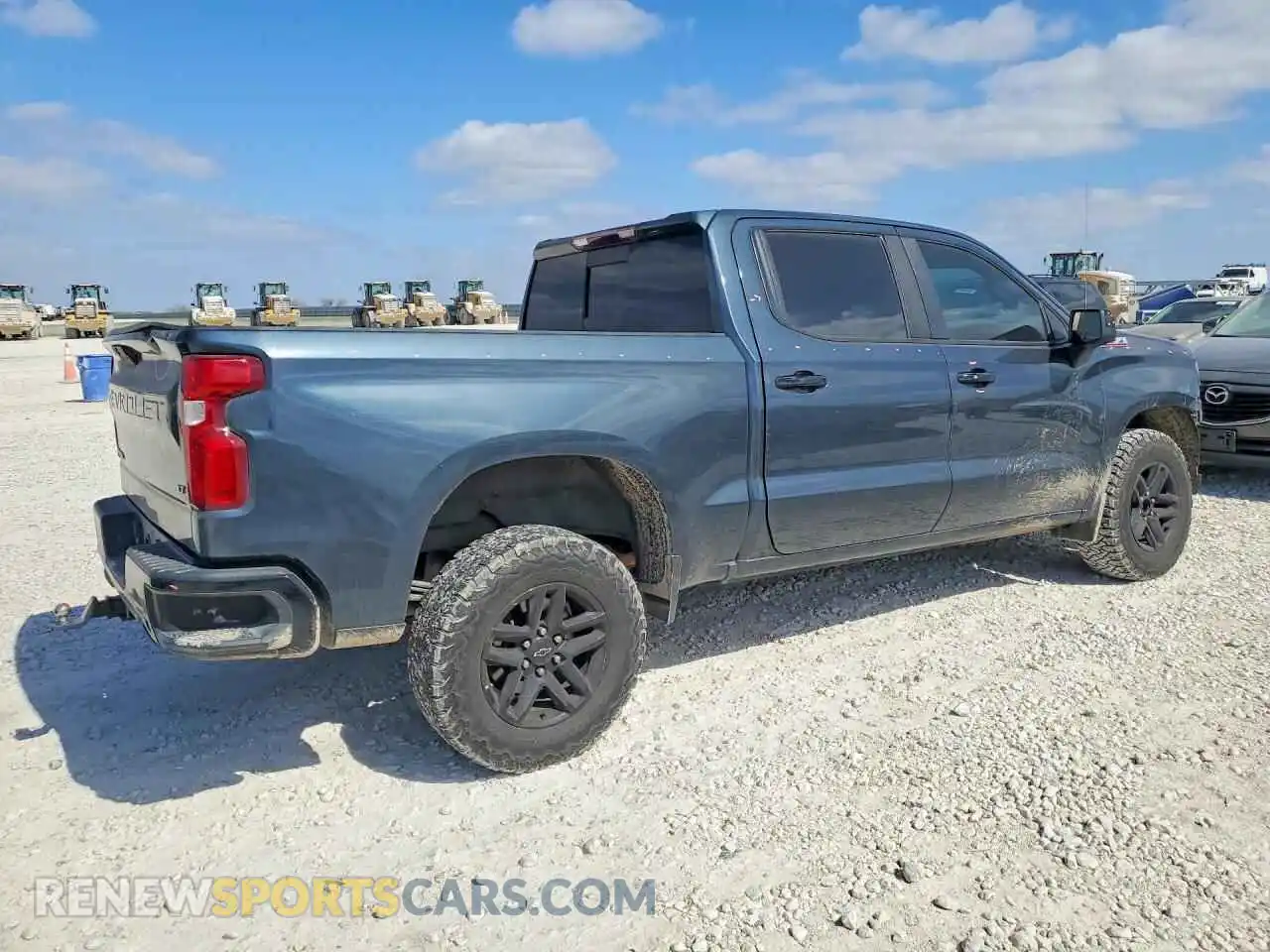 3 Photograph of a damaged car 3GCPYFEDXMG105099 CHEVROLET SILVERADO 2021