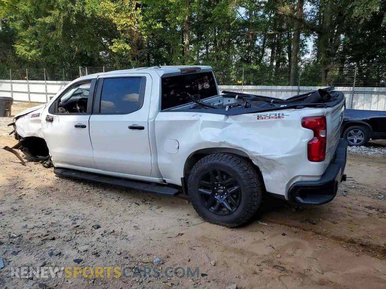 2 Фотография поврежденного автомобиля 3GCPYFEDXMG374056 CHEVROLET SILVERADO 2021