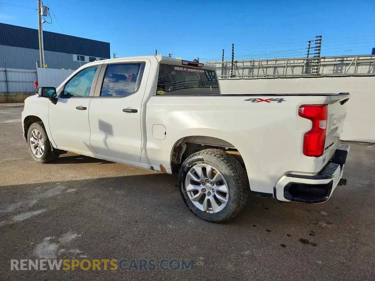 2 Photograph of a damaged car 3GCUYBEF0MG235275 CHEVROLET SILVERADO 2021