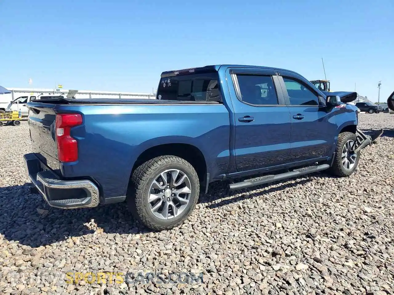 3 Фотография поврежденного автомобиля 3GCUYDED4MG129809 CHEVROLET SILVERADO 2021