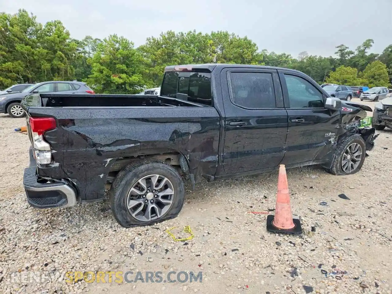 3 Photograph of a damaged car 3GCUYDED4MG190951 CHEVROLET SILVERADO 2021