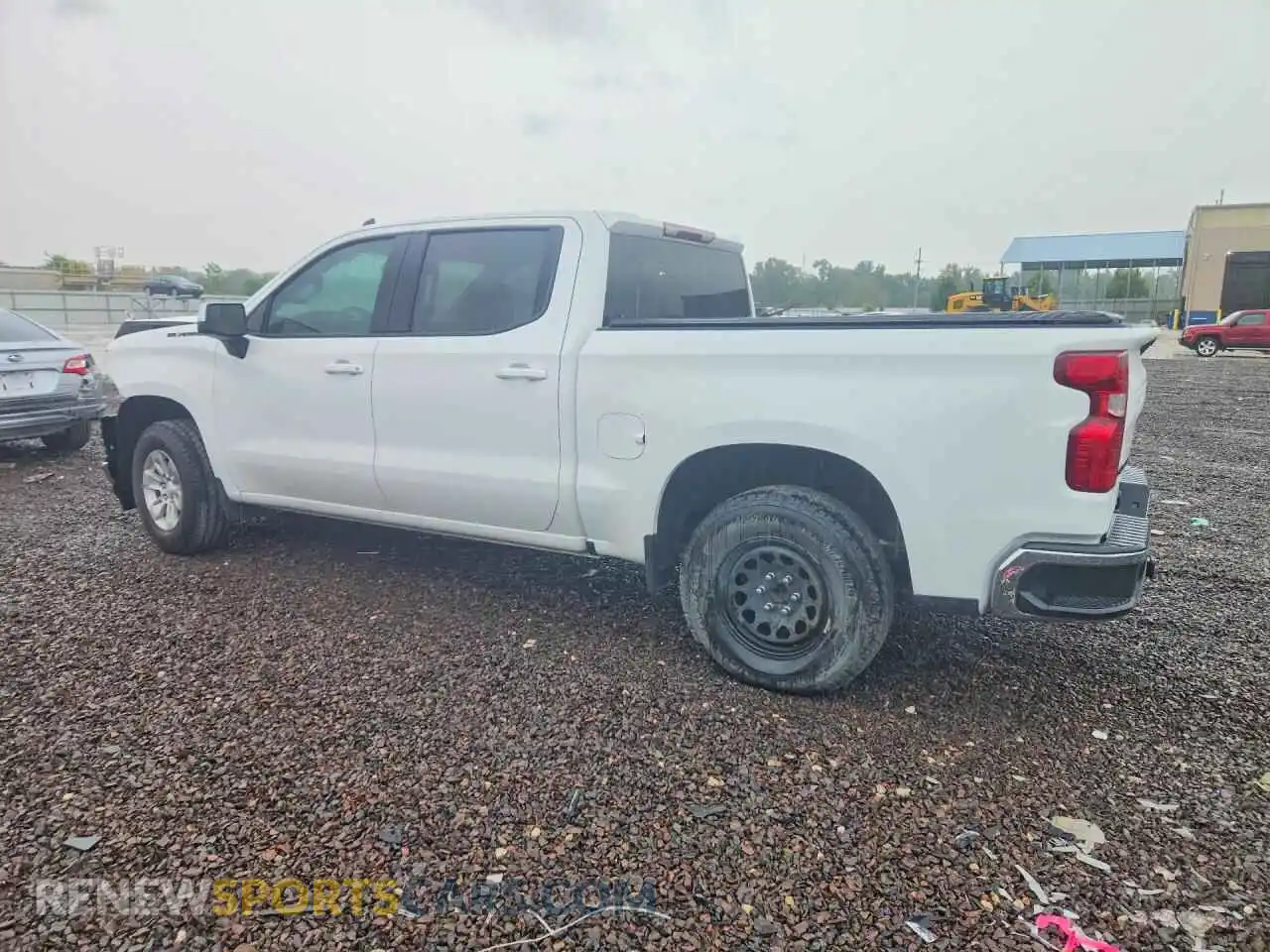 2 fotografías del automóvil dañado 3GCUYDED4MG450457 CHEVROLET SILVERADO 2021