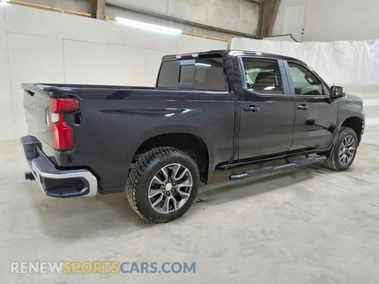 3 Photograph of a damaged car 3GCUYDED5MG112808 CHEVROLET SILVERADO 2021