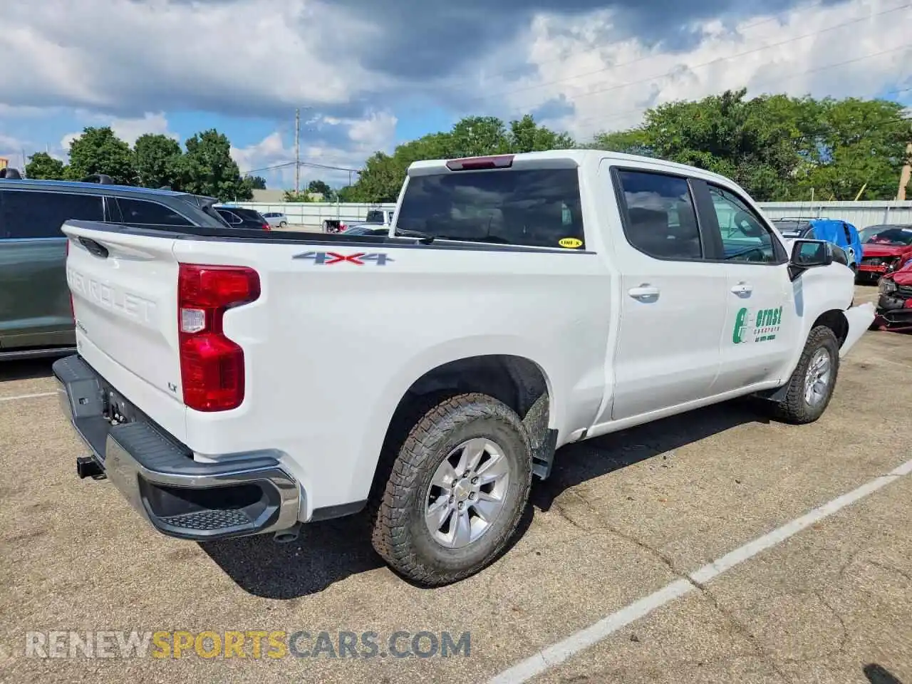 3 Photograph of a damaged car 3GCUYDET4MG344744 CHEVROLET SILVERADO 2021