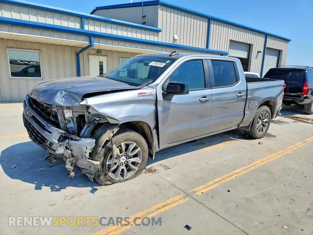 1 Фотография поврежденного автомобиля 3GCUYEED4MG323715 CHEVROLET SILVERADO 2021