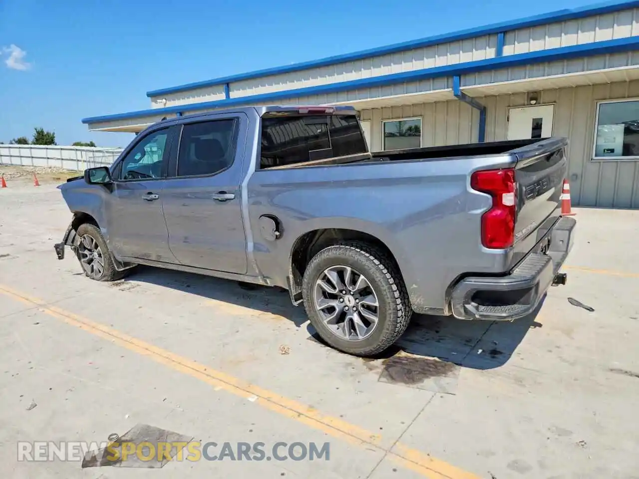 2 Фотография поврежденного автомобиля 3GCUYEED4MG323715 CHEVROLET SILVERADO 2021