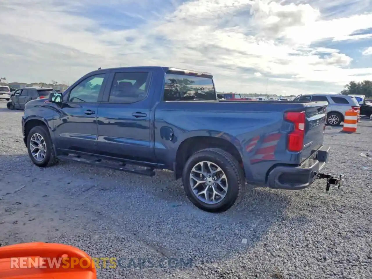 2 Photograph of a damaged car 3GCUYEED5MG154319 CHEVROLET SILVERADO 2021