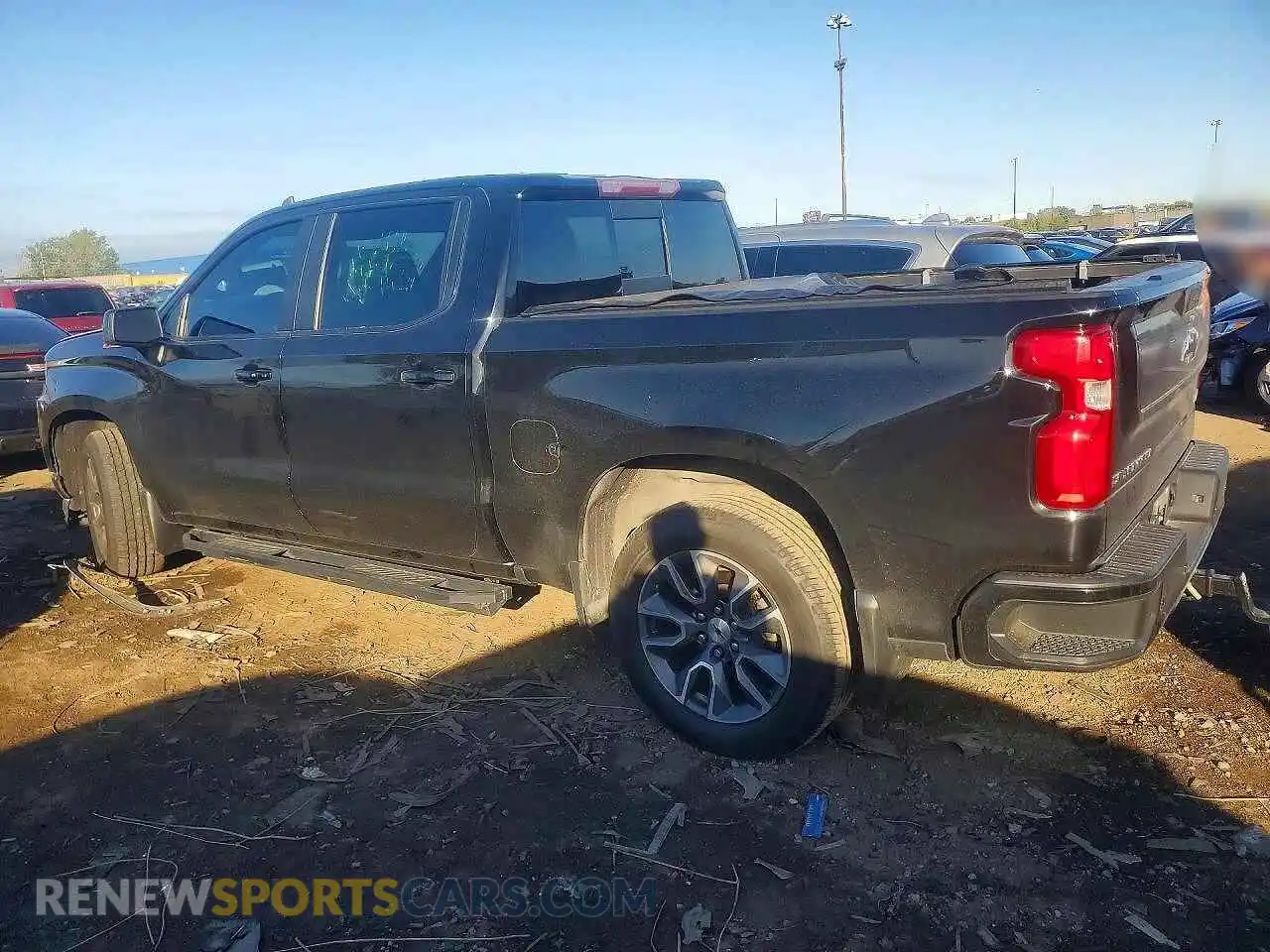 2 Photograph of a damaged car 3GCUYEED7MG245205 CHEVROLET SILVERADO 2021
