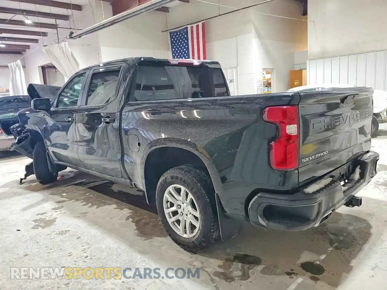 2 Photograph of a damaged car 3GCUYEED7MG264742 CHEVROLET SILVERADO 2021