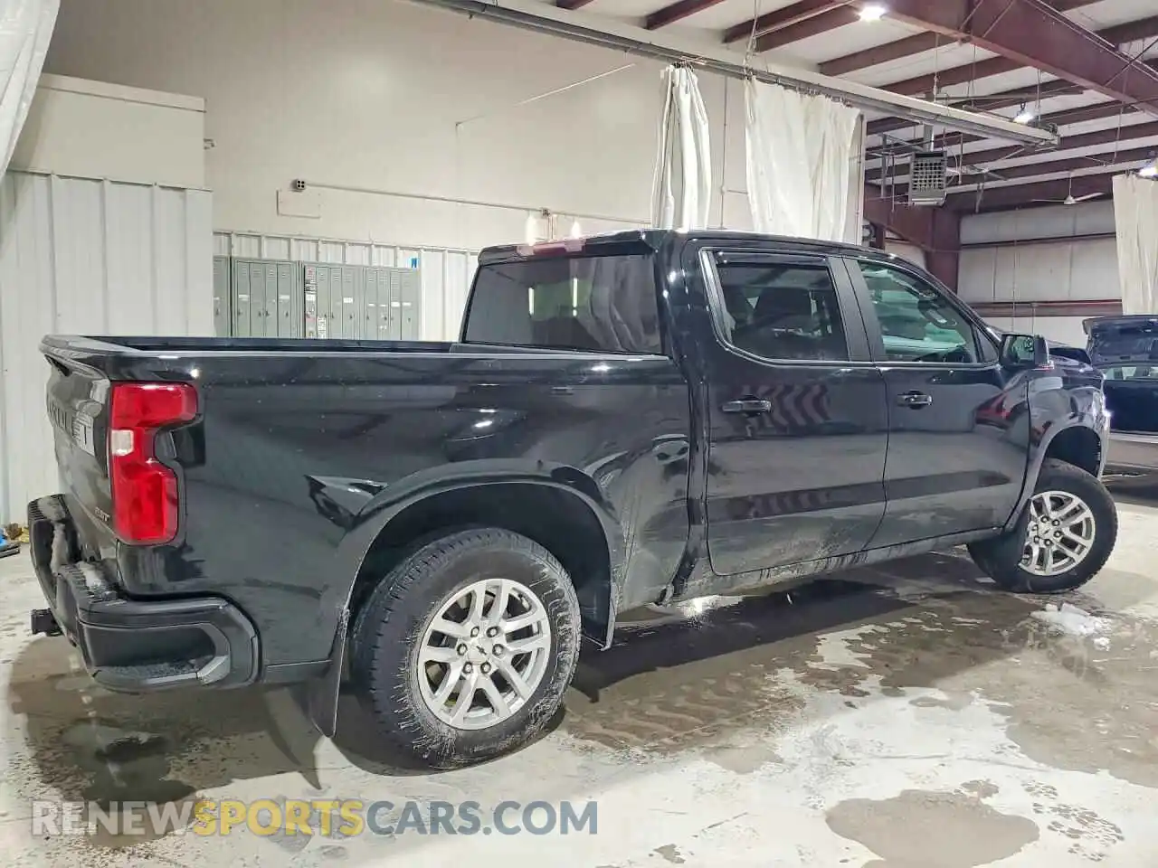 3 Photograph of a damaged car 3GCUYEED7MG264742 CHEVROLET SILVERADO 2021