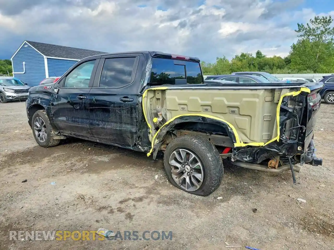 2 Photograph of a damaged car 3GCUYEEDXMG365824 CHEVROLET SILVERADO 2021