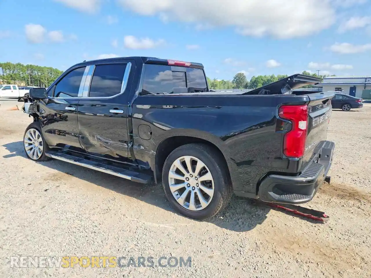 2 fotografías del automóvil dañado 3GCUYHED9MG191133 CHEVROLET SILVERADO 2021