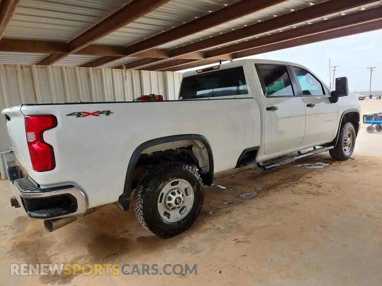 3 Photograph of a damaged car 1GC1YLEY4NF264694 CHEVROLET SILVERADO 2022