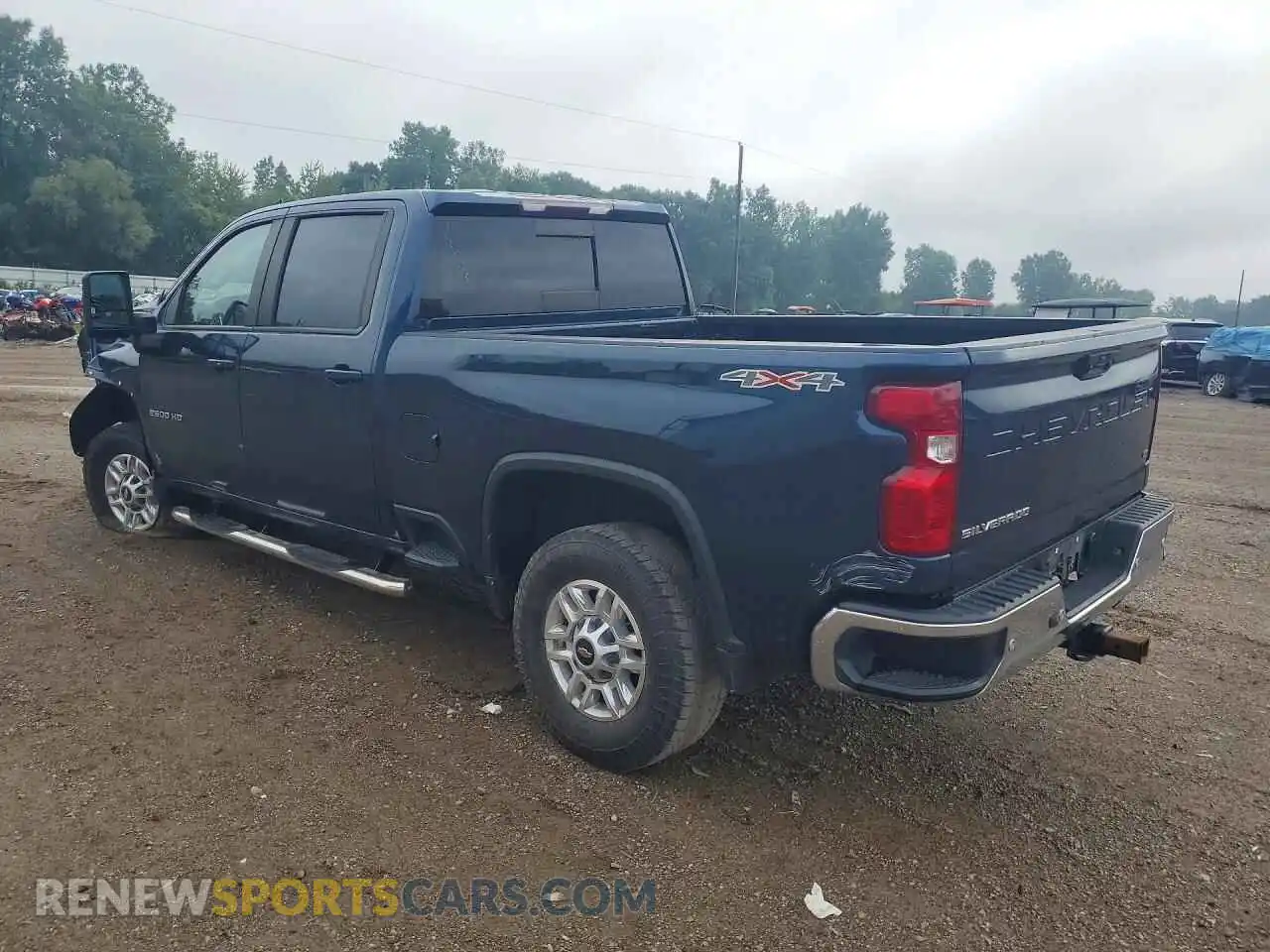 2 Фотография поврежденного автомобиля 1GC1YNE75NF210176 CHEVROLET SILVERADO 2022