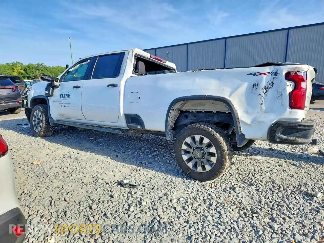 2 Photograph of a damaged car 1GC4YME71NF173666 CHEVROLET SILVERADO 2022