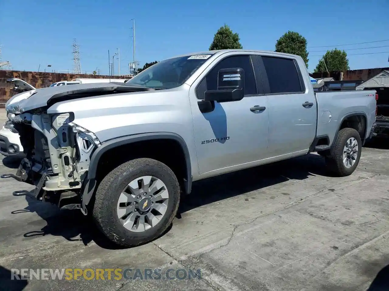 1 Photograph of a damaged car 1GC4YME71NF208982 CHEVROLET SILVERADO 2022