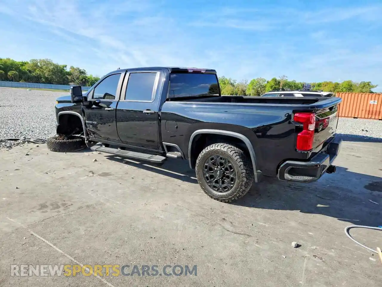 2 Photograph of a damaged car 1GC4YME78NF208378 CHEVROLET SILVERADO 2022