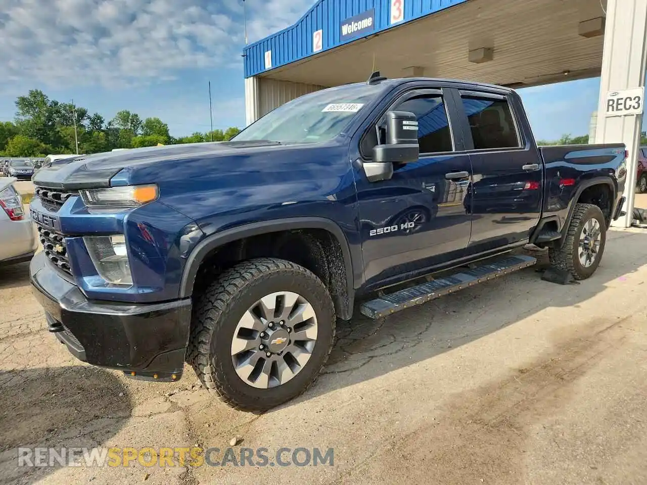 1 Photograph of a damaged car 1GC4YME7XNF146594 CHEVROLET SILVERADO 2022