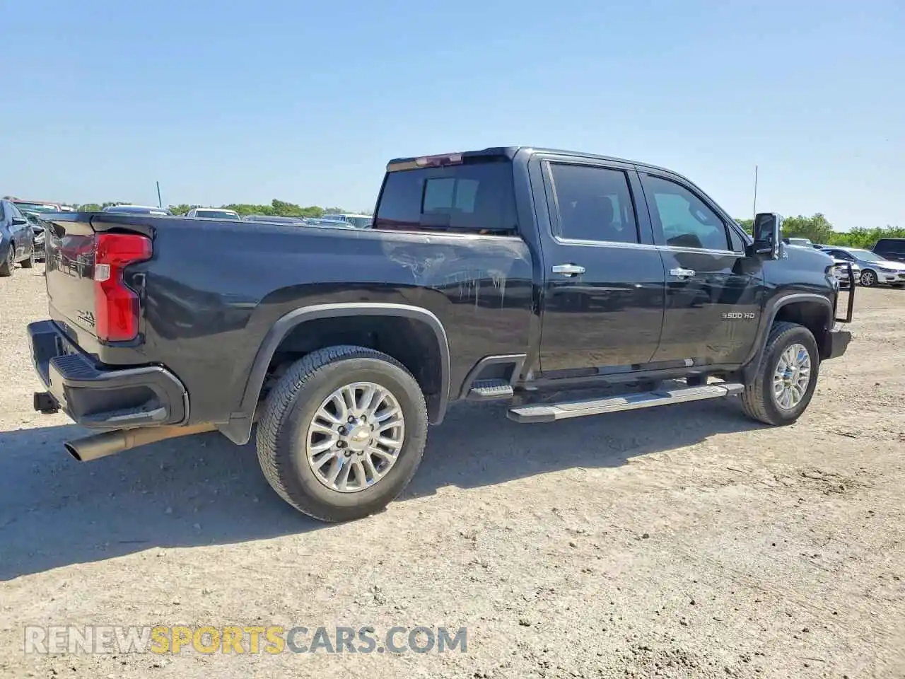 3 Photograph of a damaged car 1GC4YVE7XNF137237 CHEVROLET SILVERADO 2022