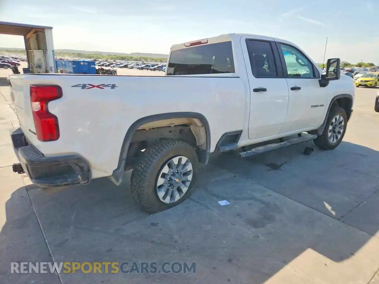 3 fotografías del automóvil dañado 1GC5YME78NF111458 CHEVROLET SILVERADO 2022